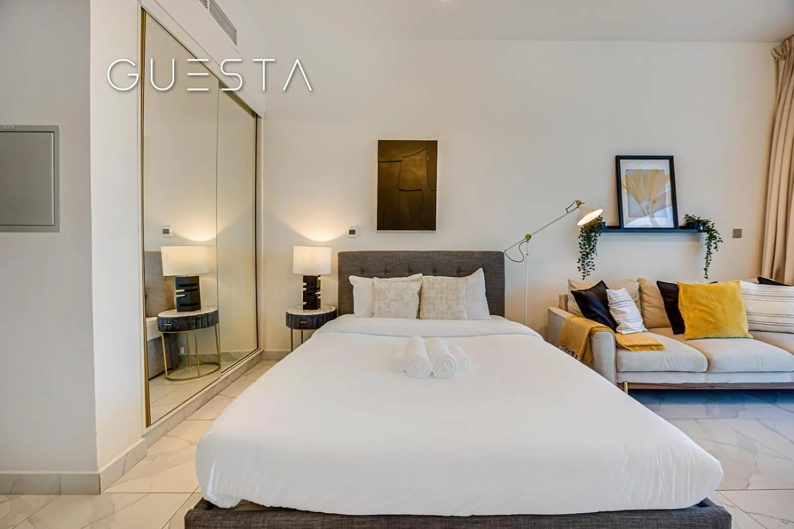 Apartment Binghatti Millennium - Burj Khalifa & Canal Views, Business Bay Dubai